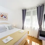 Apartman Lara