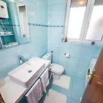 Apartman Lara *