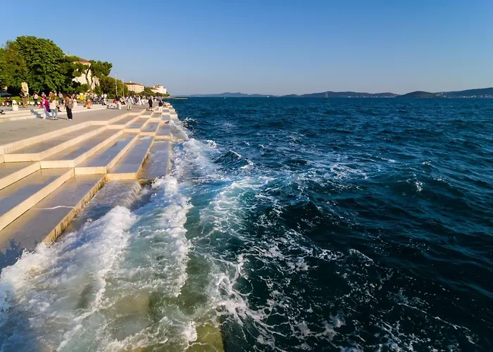 Lara * Zadar