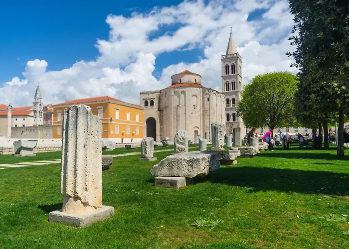 Lara * Zadar